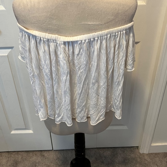 Truly Madly Deeply off the shoulder top size L - Picture 5 of 9